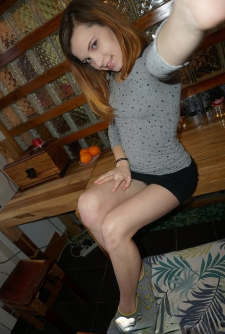 Zafer Genç ve Dinamik Üniversiteli Escort Bayan Cansu