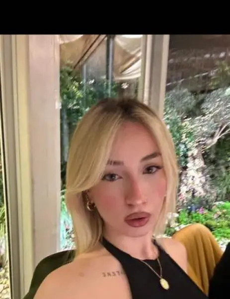 ESENYURT VIP Escort BERNA - Doğrulanmış Model